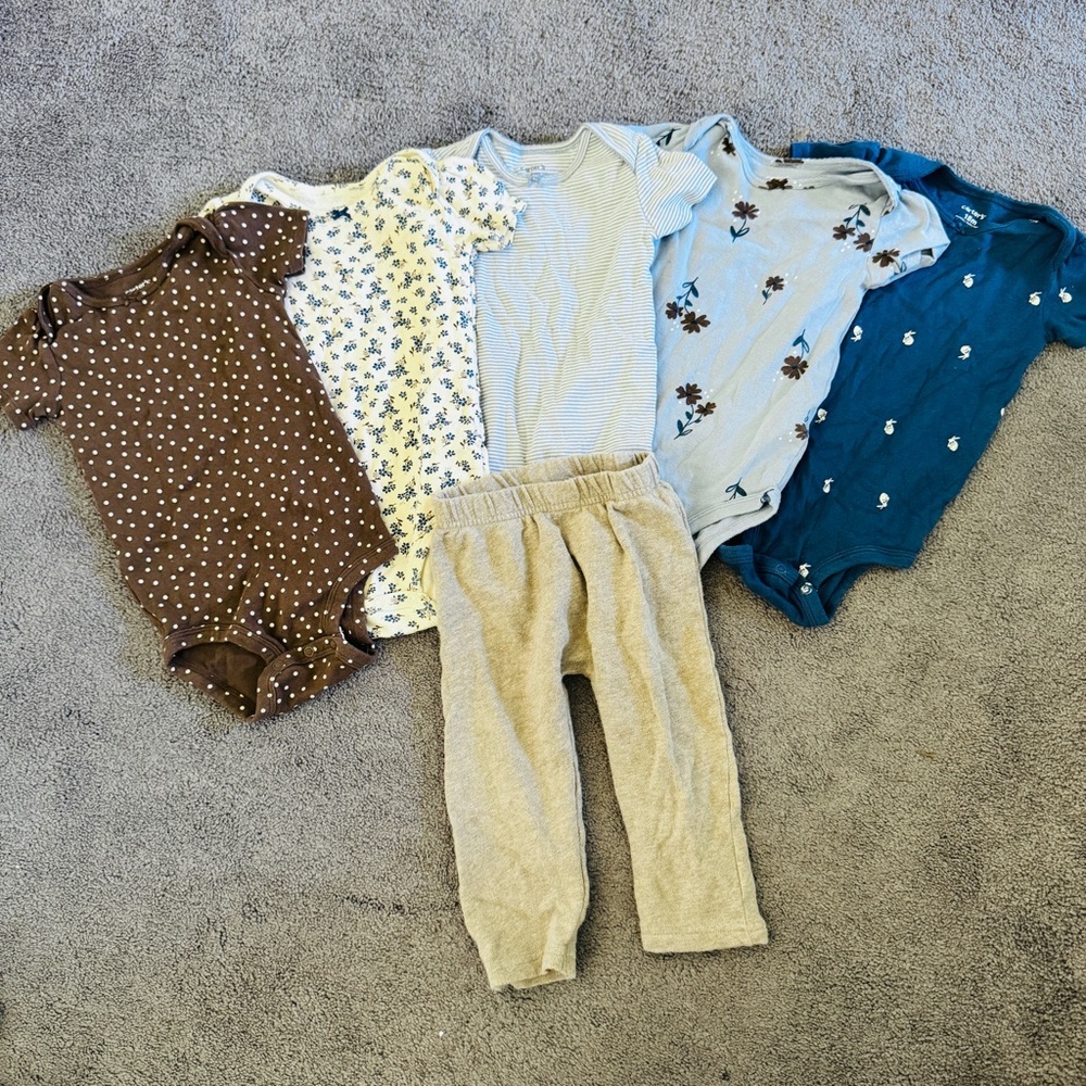 Carter’s | Bodysuit Set
